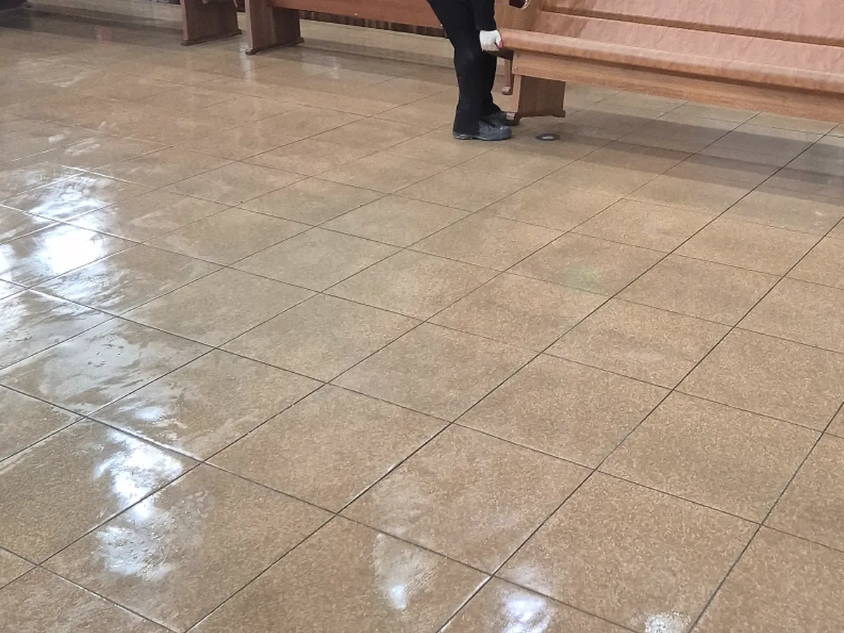 김포시 구래동 예배당 방송실 장비 주변 정밀 위생청소 사례 - 행진크린